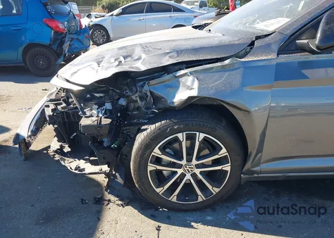 2025 Volkswagen Jetta 1.5T Sport from USA, damaged, VIN 3VWBX7BU0SM096707